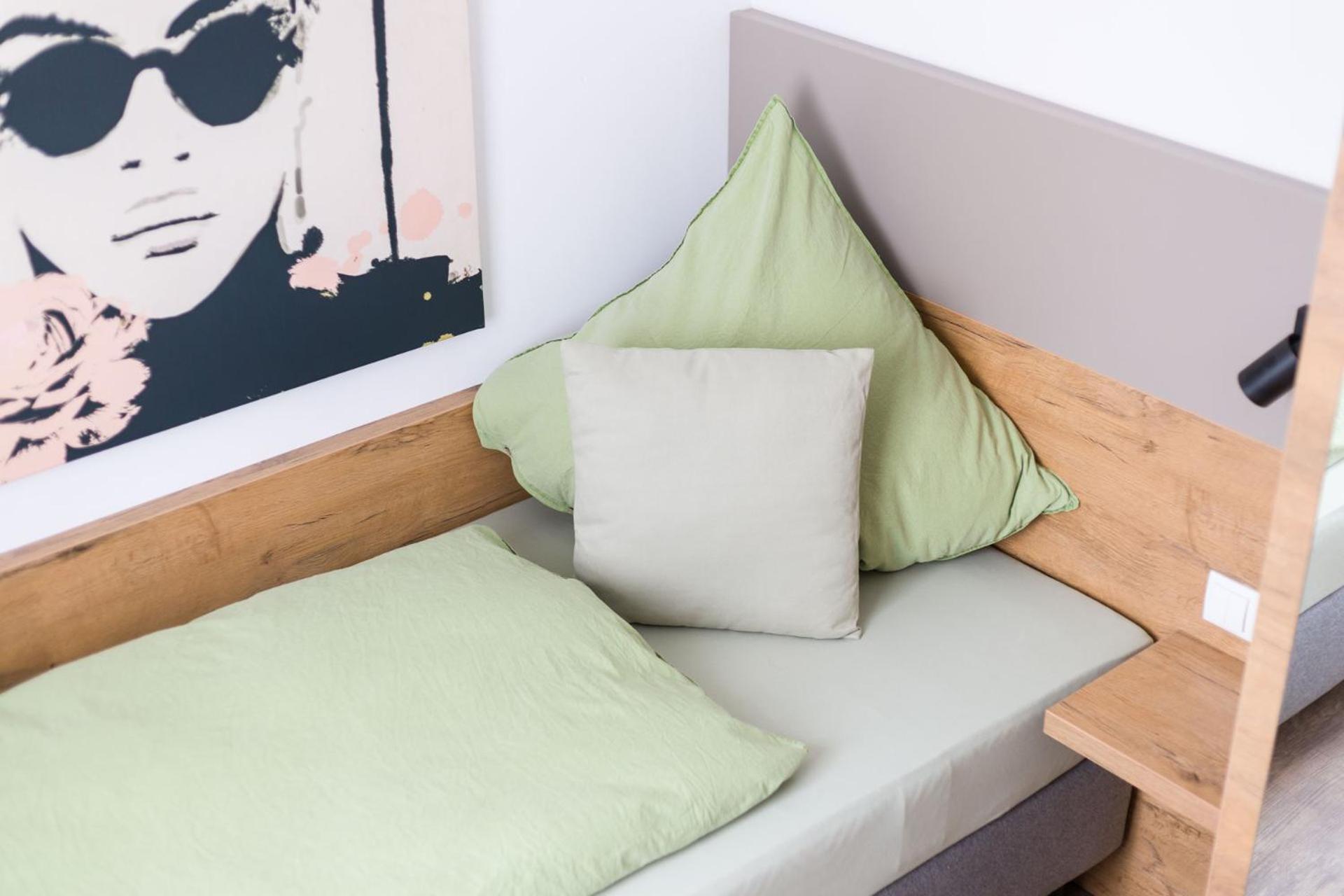 Hotel Zur Traube Uffenheim Extérieur photo