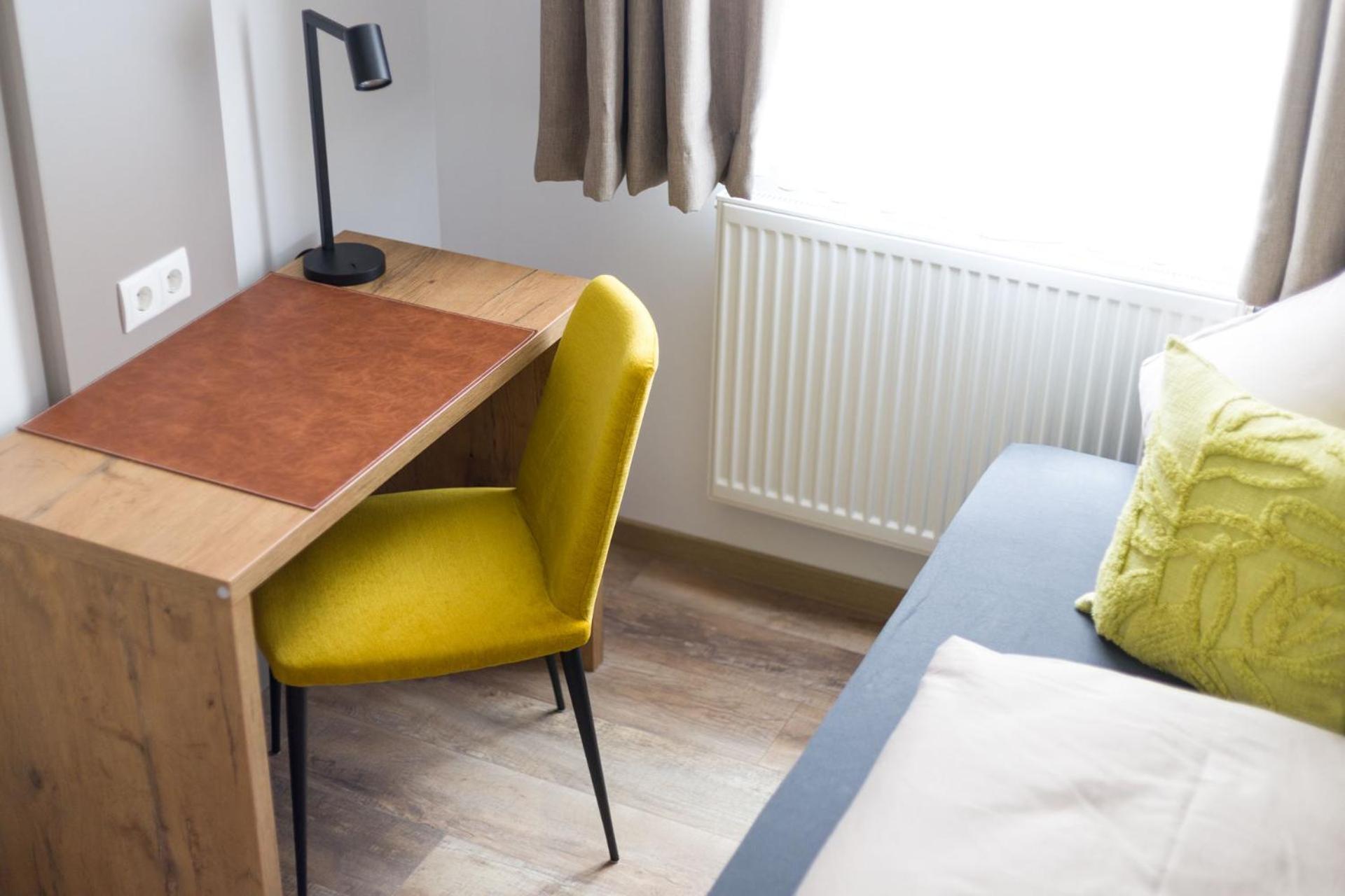 Hotel Zur Traube Uffenheim Extérieur photo