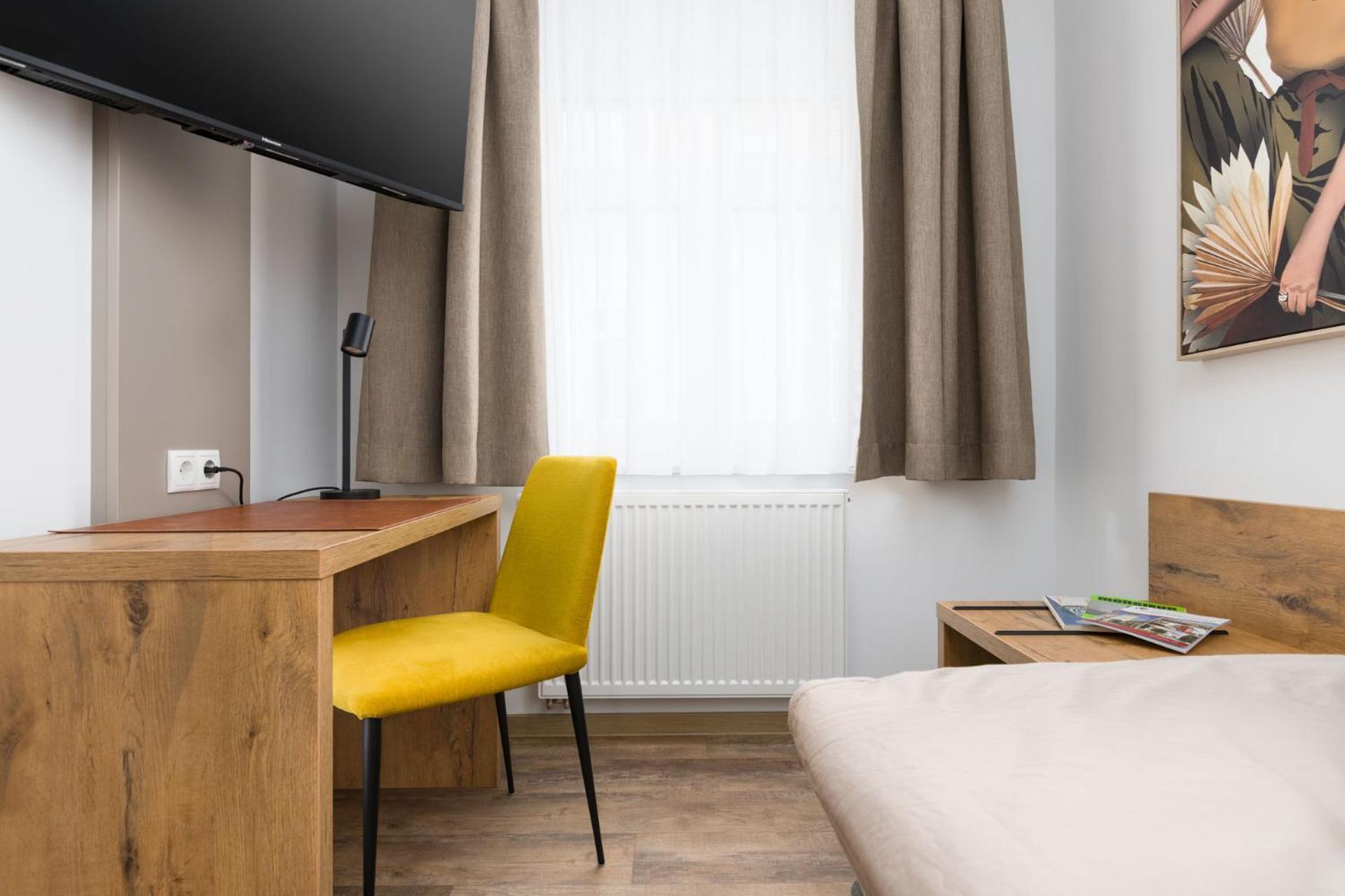 Hotel Zur Traube Uffenheim Extérieur photo